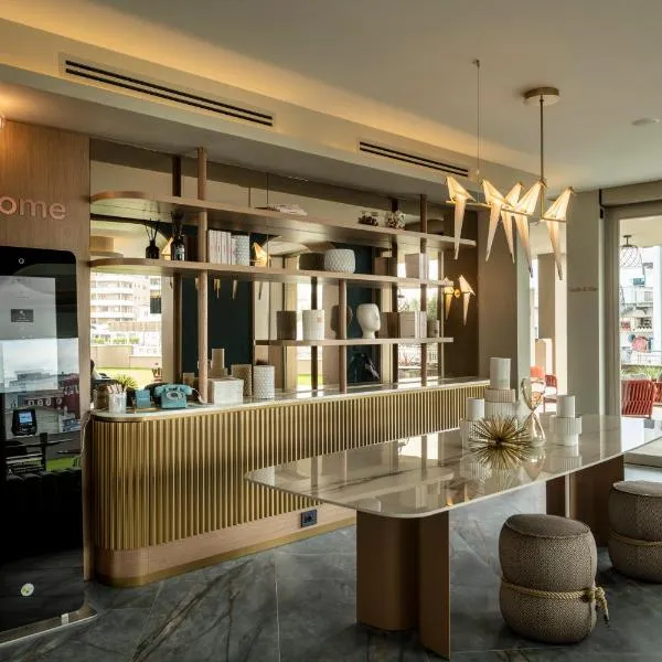 Visionair Suites, hotel v destinaci Senigallia