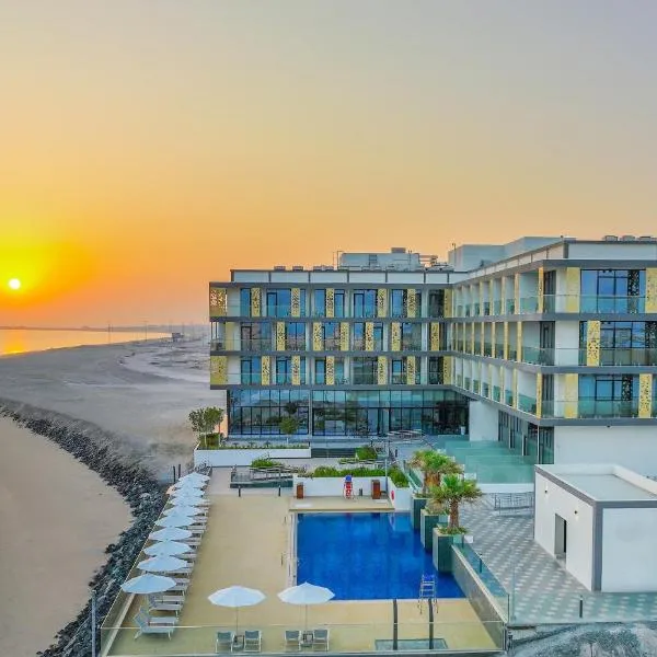 Beach Bay Hotel Mirfa, hotel v destinaci Al Marfaʼ