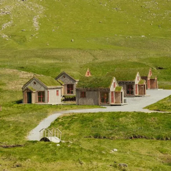 Múlafossur Cottages by famous waterfall in Gásadalur, hotel a Gásadalur