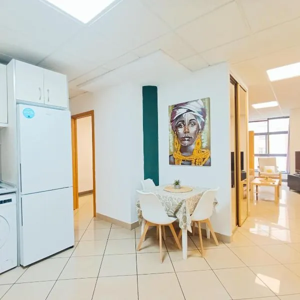 Bambú, Conjunto Playa del Palo, hotel na Malagi