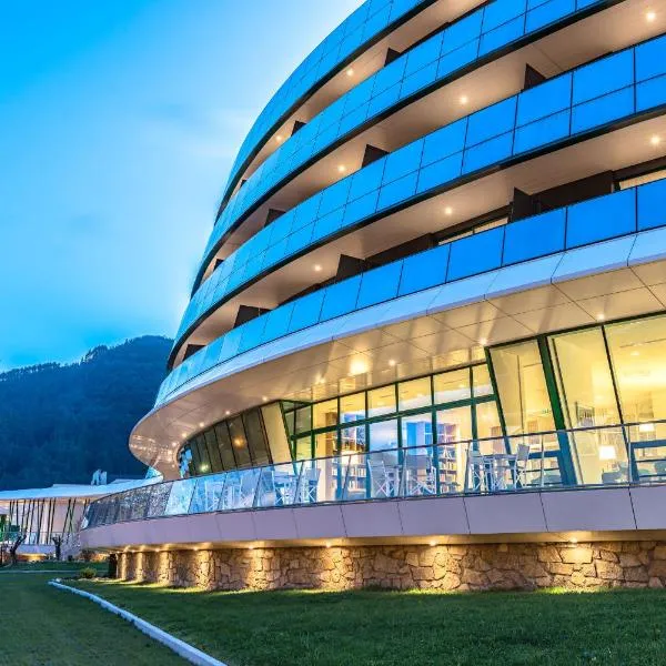 Eau Thermale Avène l'hôtel – hotel w mieście Avène