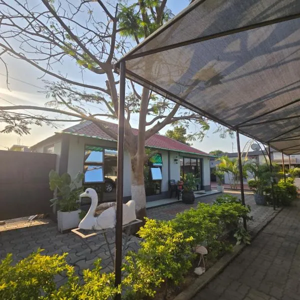Bianca's, hotel in Matola