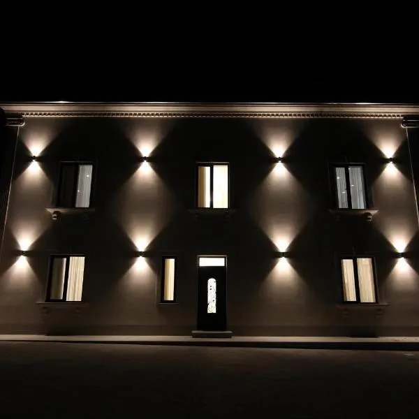 Louvre Luxury Collection Hotel，位于塞凡的酒店