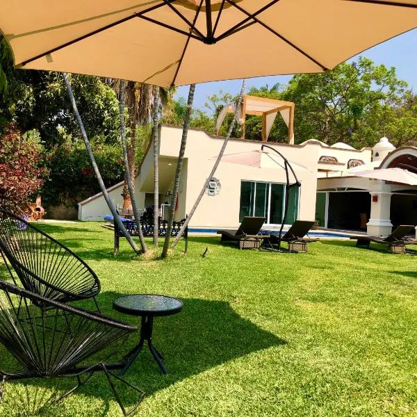 Quinta Los Caballos, hotel in Ajijic
