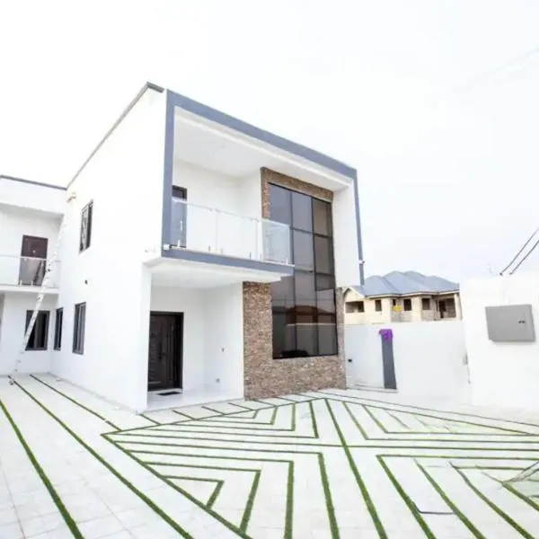 Cees Place, hotel v destinaci Ogbojo