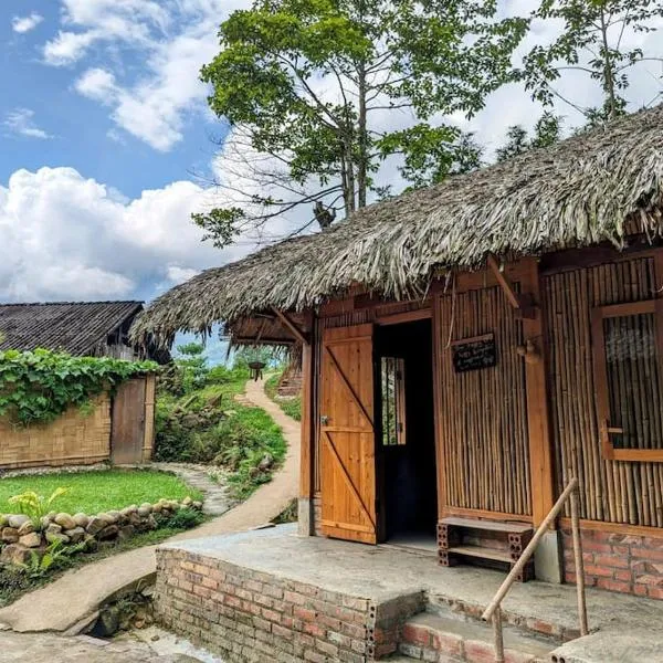 The Happy Happy Bungalow of Happiness!, hotel v destinaci Lao Cai