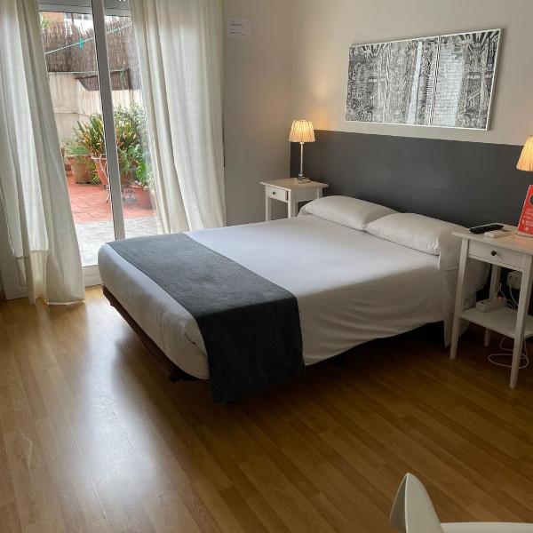 Hostal El Ninot, Barcelona
