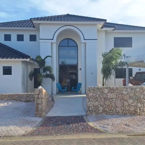 KasDes Bonaire, ξενοδοχείο σε Κράλεντικ