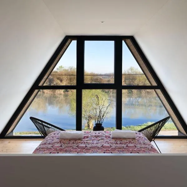 Green River Kupa Retreat House, khách sạn ở Brodani