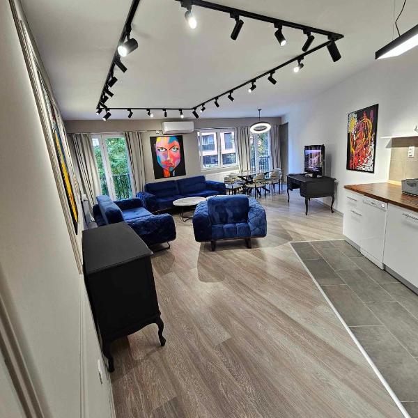 Spacious and lovely 130m2 central flat, Скопье