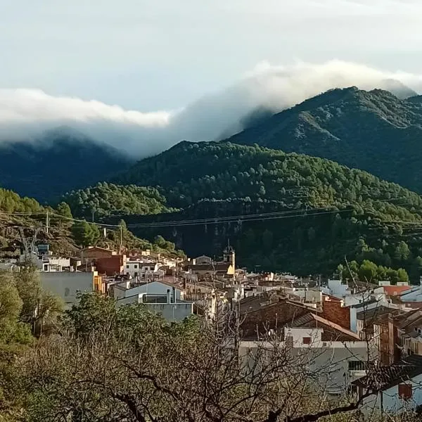 La viajera Espadan, hotel in Algimia de Almonacid