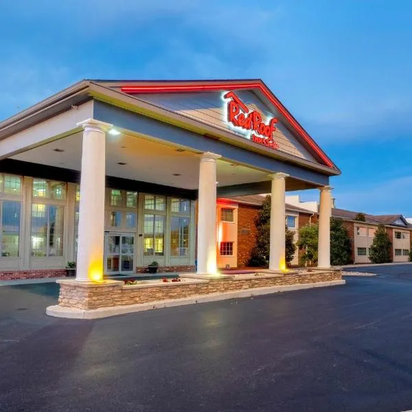 Red Roof Inn & Suites Wilmington – New Castle, khách sạn ở New Castle