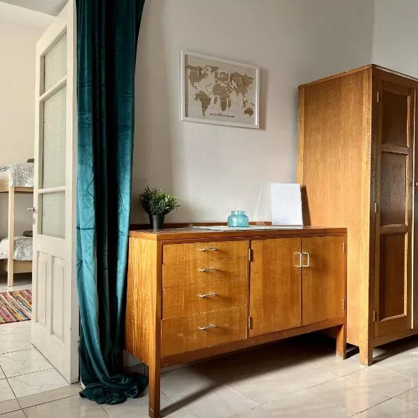 OLD Hostel, hôtel à Limassol