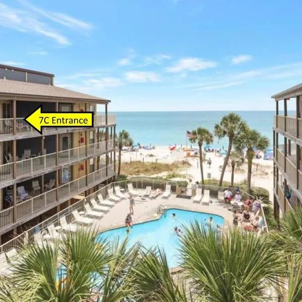 Sandpiper 7-C ON the BEACH- Smart TVs, hotel in Gulf Shores