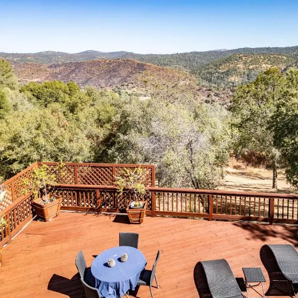 Yosemite Mountain Top - Treetop Villa, ξενοδοχείο σε Μαριπόζα
