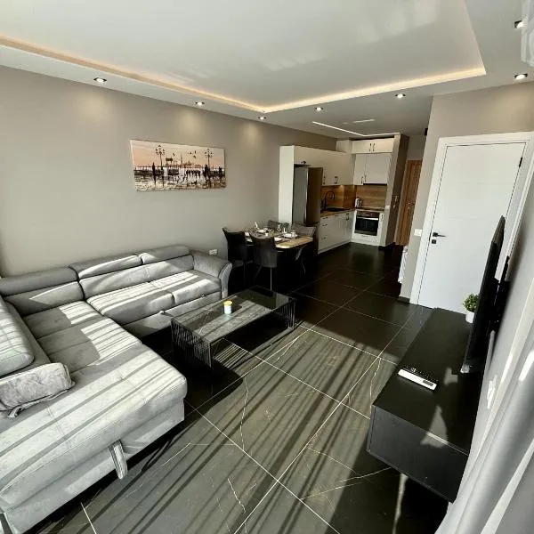 AveNew Luxury Apartment 2, hotel in Sofia