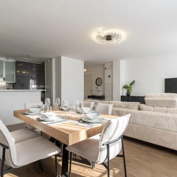 Apart' MIN - Disneyland Paris - 3 Bedrooms - 2 Parking Spots, Hotel in Bailly-Romainvilliers