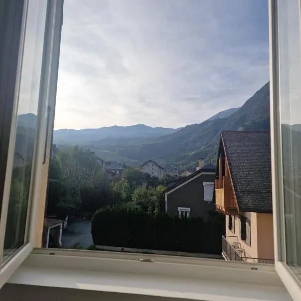 Chez Julie et Julien, hotel en Saint-Jean-de-Maurienne