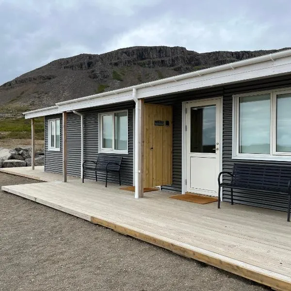 Strönd Guesthouse, hotelli kohteessa Birkimelur 