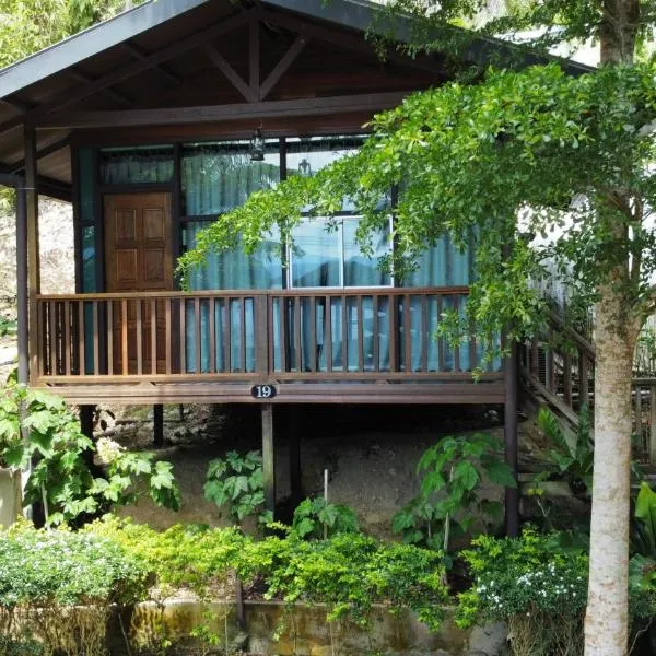 Spring Hill cottage, hotel in Tawau
