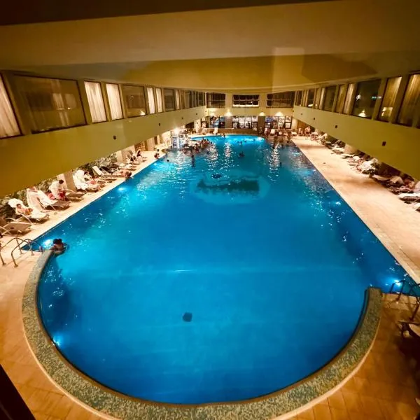 Hotel Piatra Mare: Poiana Brasov şehrinde bir otel