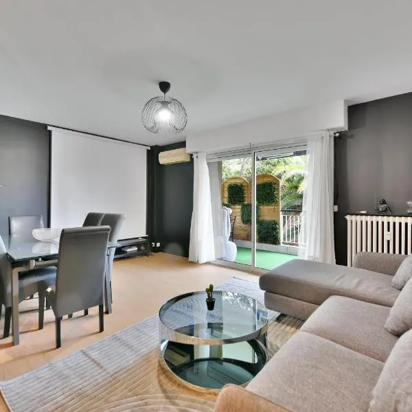 Le Sun Valley - Vidéoprojecteur et Terrasse Zen, hotel in Cannes