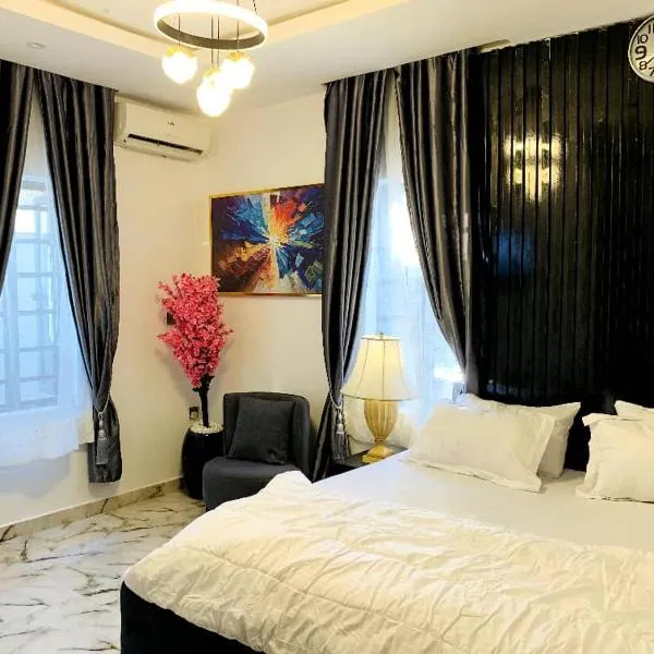 WHITEFIELD LUXURY APARTMENT, hotel v mestu Orimedu