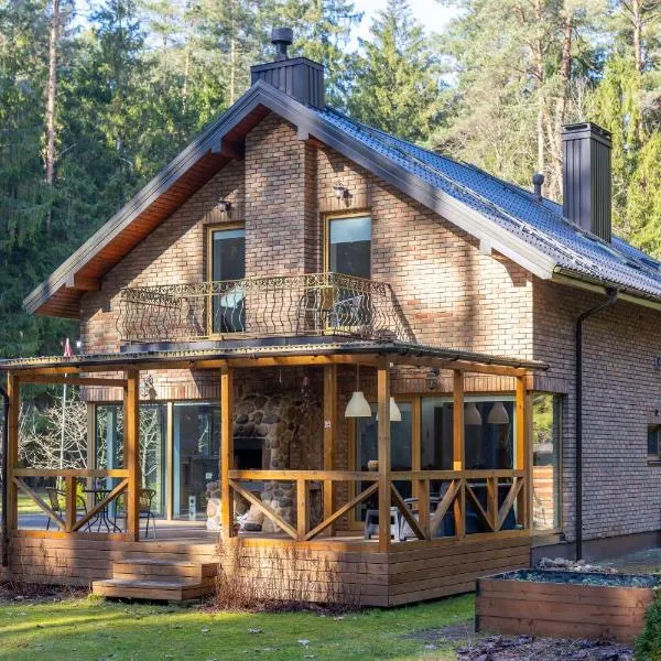 Miško Fėja, ξενοδοχείο σε Μπίρστονας