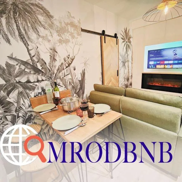 MRODBNB - Appart Neuf - Aperçu Mer - 25m Plage & Resto - Ciné - Cheminée - Popcorn, hotel in Cancale