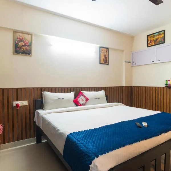 Sancta Maria - Accomodation For Groups -Cochin Airport, hotelli kohteessa Nedumbassery