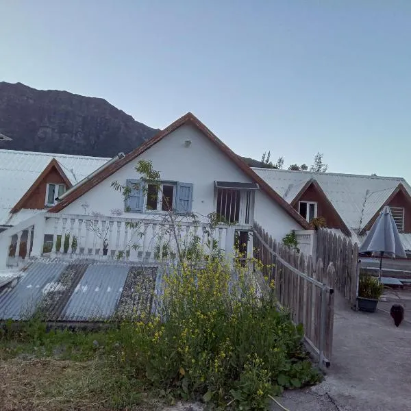 Gîte Le Matarum, studio, Hotel in Cilaos