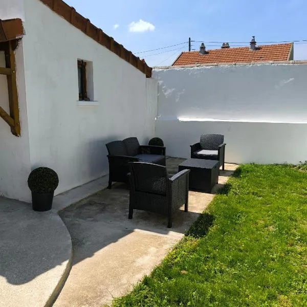 Maisonnette indépendante, hotel v destinaci Morangis