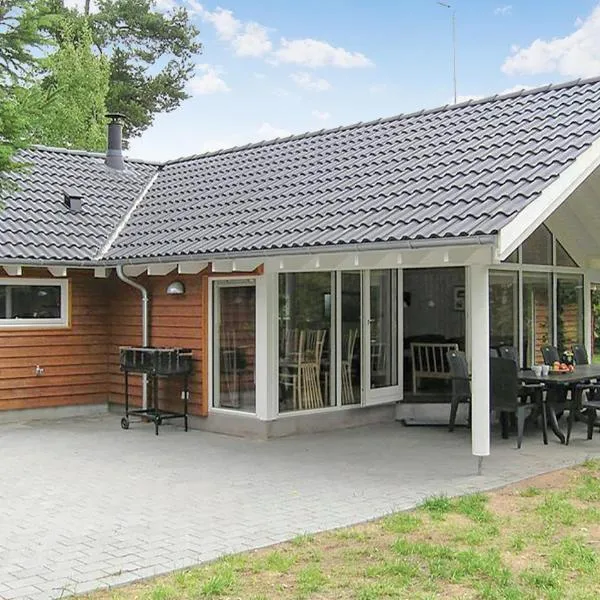 Pet Friendly Home In Köpingsvik, hotel em Köpingsvik
