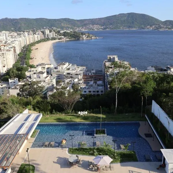 Estúdio completo recém inaugurado com linda vista!, hotel di Niteroi