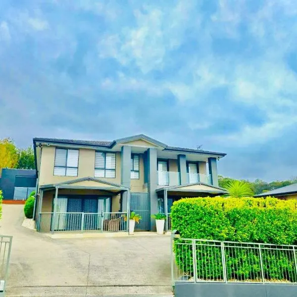 Guesthouse koonawarra, hotel in Dapto
