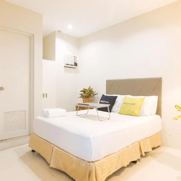 UrbanView at Lacson Street Bacolod City by RedDoorz, hotel in Bacolod