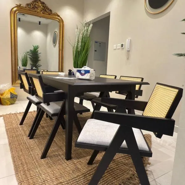 Luxury Private Appartment, hotel em Sharjah