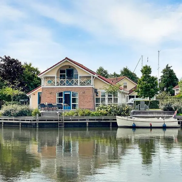 It Soal Waterpark-Waterlelie I, ξενοδοχείο σε Workum