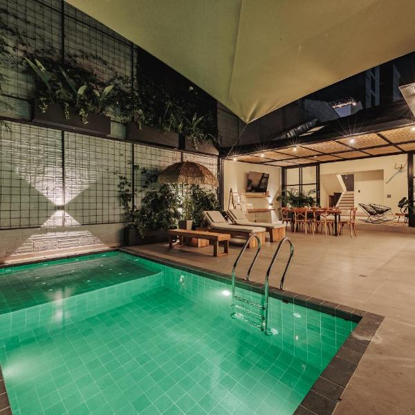 10A House Pool Provenza, Медельин
