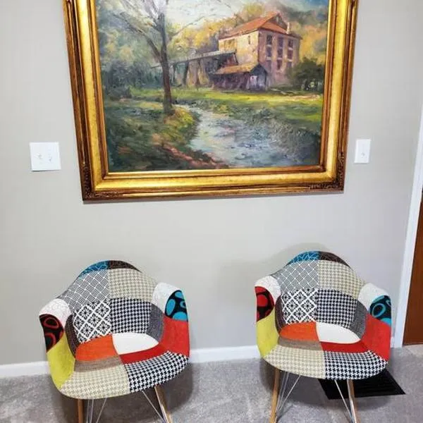 Walkable Cozy Downtown Studio, FREE Bikes to use, Hotel in Columbus