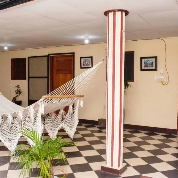 Casa Rosa, hotel in Granada