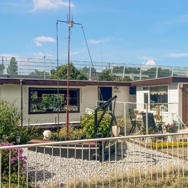 Amazing Ship In Rotterdam With Wifi, hotel en Róterdam