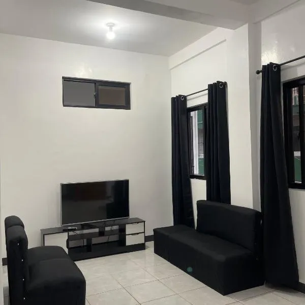 Calapan Mindoro Transient APT B, hotel em Calapan