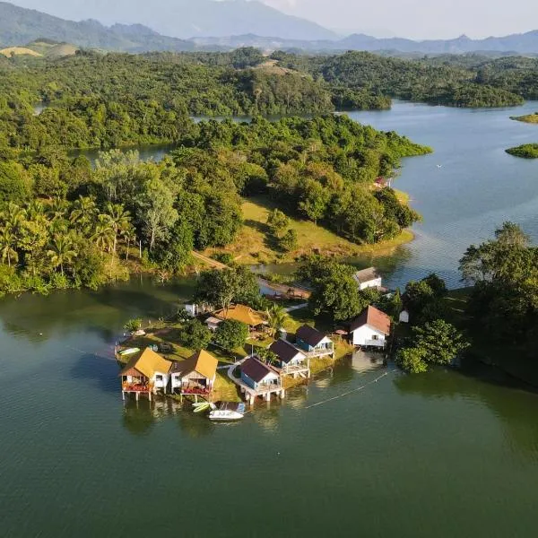 Sunset Nam Ngum resort, hotel in Vang Vieng