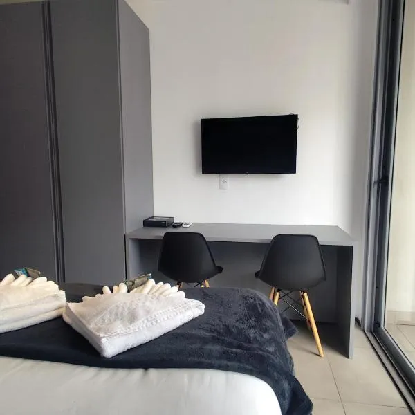 Studio Completo em Moema ao lado do Shopping Ibirapuera, hotel in Sao Paulo