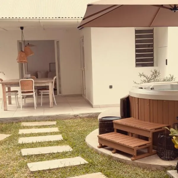 Le Ravenala Maison SPA 2 chambres 2 salles de bain, hotel in Saint-Denis