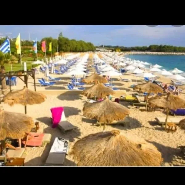Zen Alimos, hotel in Athens
