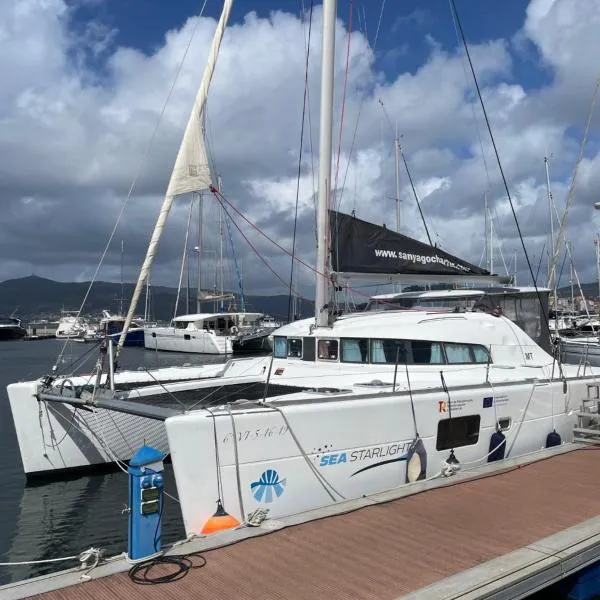 Catamaran Orion, hotel in Vigo
