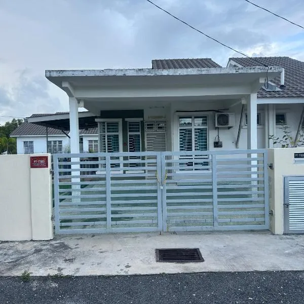 Ct tiara homestay, hotel in Kampung Kolam