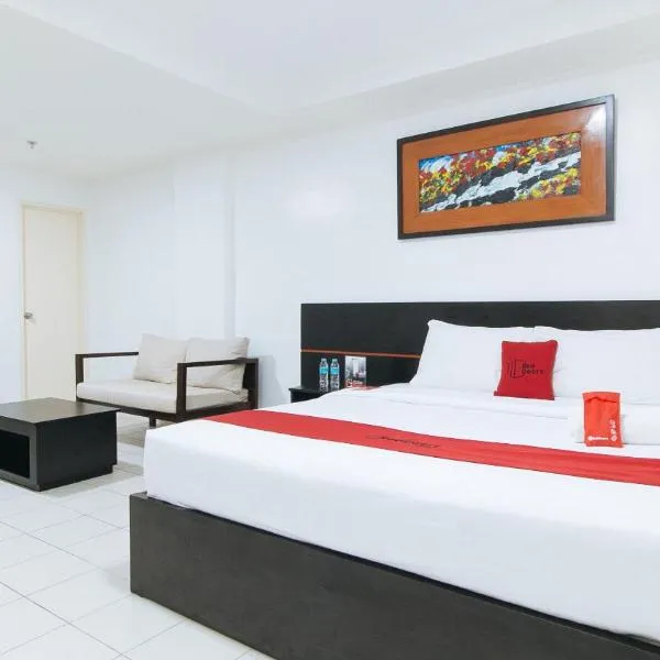 RedDoorz Plus at Evangelista Street Makati, hotel v destinaci Manila